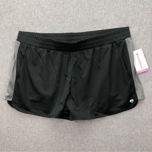 Colosseum Women’s Kylie Short Size XXL